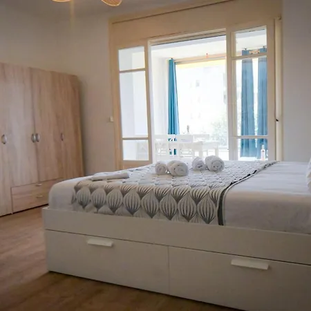 Jessica - Cozy 1br Ideal For Young Parents *