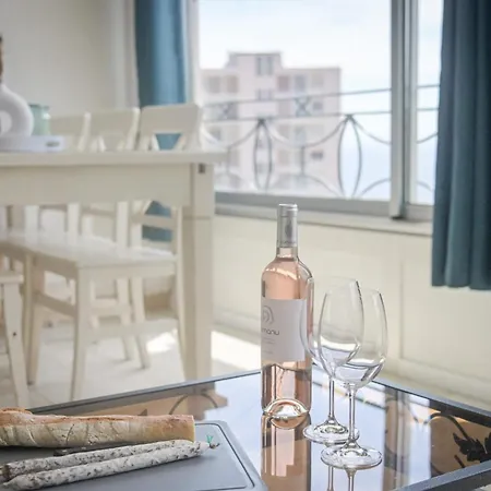 Apartman Jessica - Cozy 1br Ideal For Young Parents