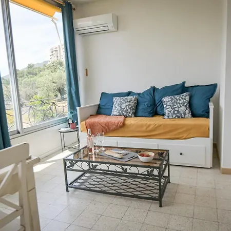 Jessica - Cozy 1br Ideal For Young Parents
